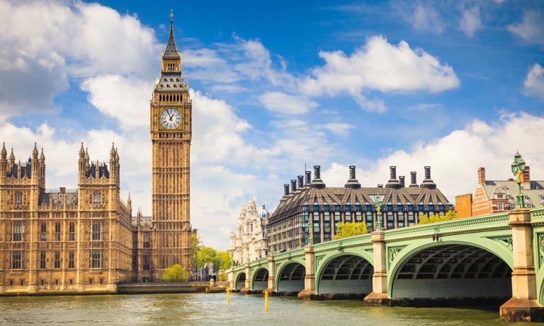 How to Move to London and Live in London